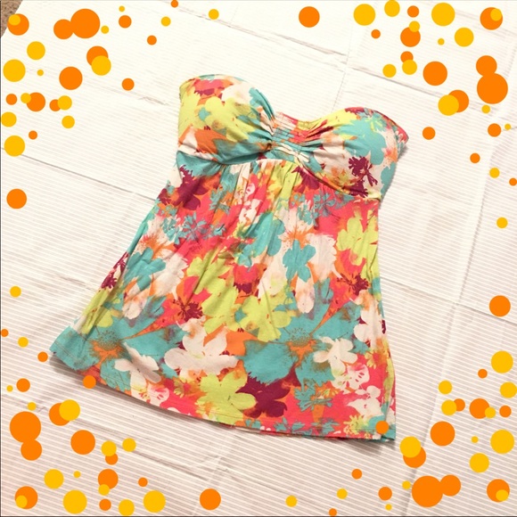 Mossimo Supply Co. Tops - 🌺 Flirty Tropical Strapless Top 🌺